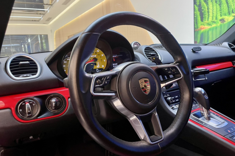 保时捷718 2018款 Cayman 2.0T中控内饰7002