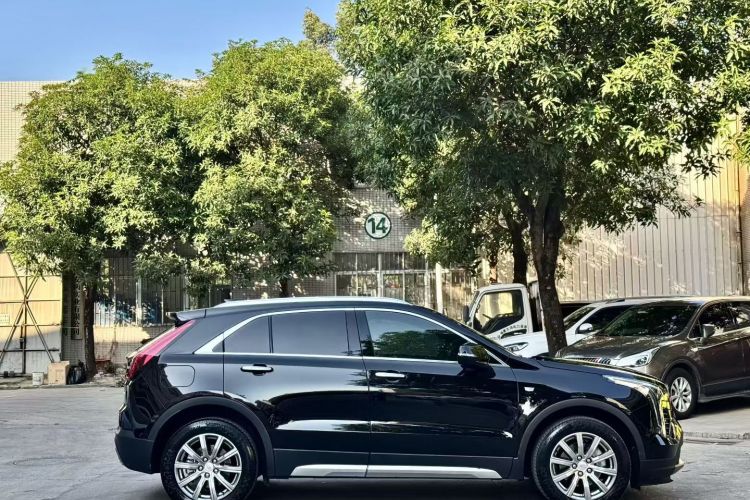 凯迪拉克XT4 2018款 28T 两驱领先型车身外观6004