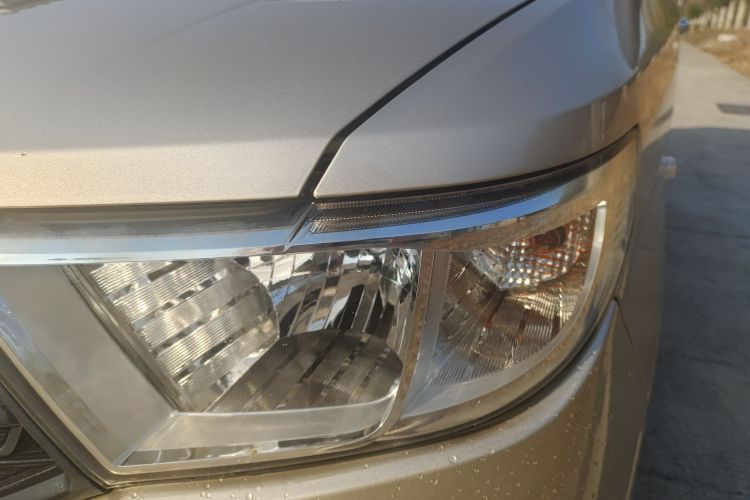 五菱汽车 五菱宏光V 2019款 1.5L标准型L2B局部细节9002