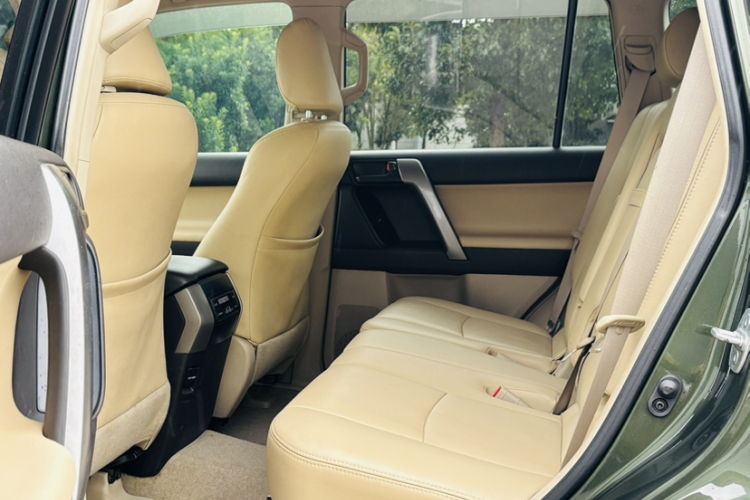 丰田 普拉多（平行进口）中控内饰7002