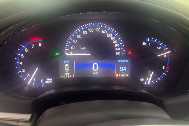 凯迪拉克XTS 2015款 28T 舒适型中控内饰15