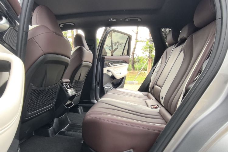 吉利汽车 星越L 2021款 2.0TD DCT EVO两驱智尊型中控内饰7010