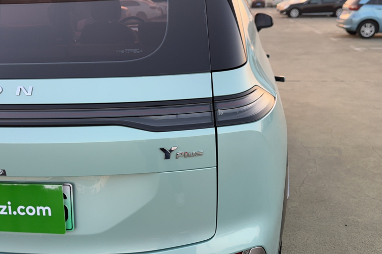埃安 AION Y 2023款 Plus 510 乐享版车身外观6005