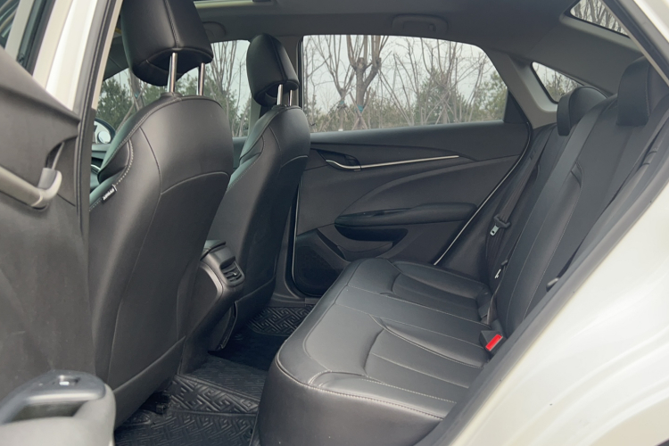 别克 英朗 2021款 改款 典范 1.5L 自动精英型中控内饰7004