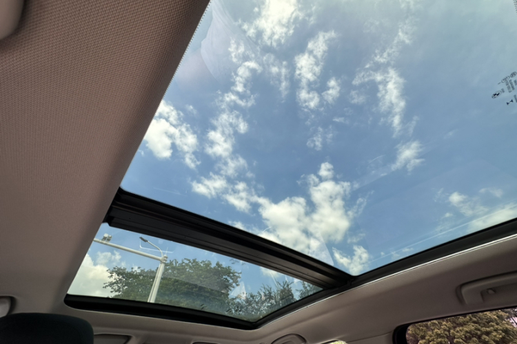 宝马2系旅行车 2016款 218i 领先型局部细节22