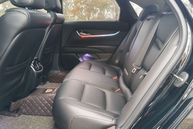 凯迪拉克XTS 2018款 28T 技术型中控内饰7004