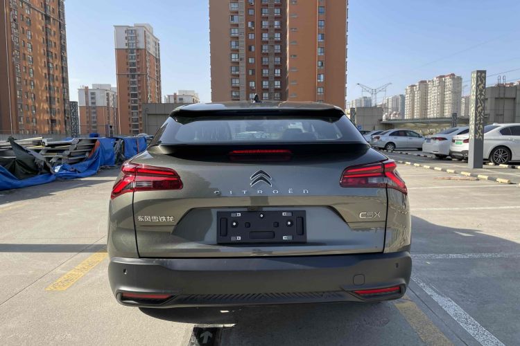 雪铁龙 凡尔赛C5 X 2024款 1.6T 享不凡车身外观6006