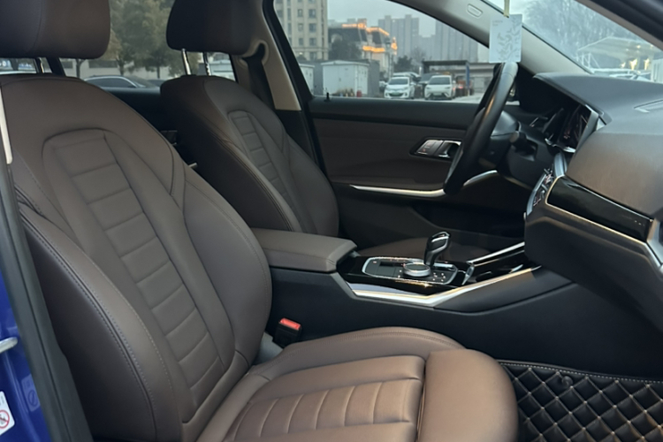 宝马3系 2020款 320Li M运动套装局部细节41