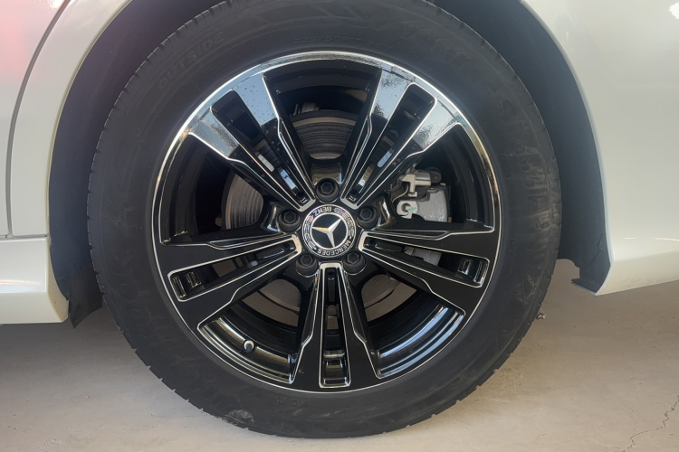 奔驰C级 2020款 C 260 运动版车身外观6006