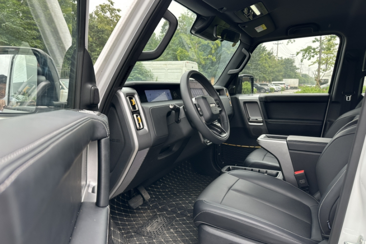 奇瑞iCAR V23 2025款 501四驱智驾版中控内饰7005