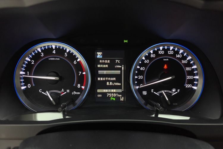 丰田 汉兰达 2018款 2.0T 四驱骑士版 7座 国VI中控内饰15