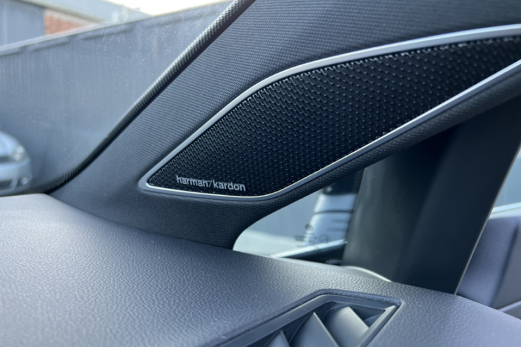 大众 高尔夫GTI 2025款 380TSI DSG GTI中控内饰7006