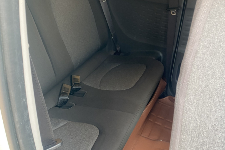 五菱汽车 宏光MINIEV 2021款 马卡龙臻享款 磷酸铁锂中控内饰7001