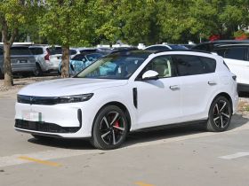 岚图汽车 岚图FREE 2025款 FREE+ 后驱乾崑版