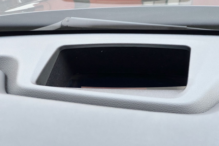 蔚来ES8 2018款 创始版中控内饰7005