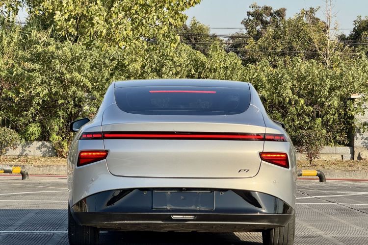 小鹏P7 2022款 480N+车身外观6005