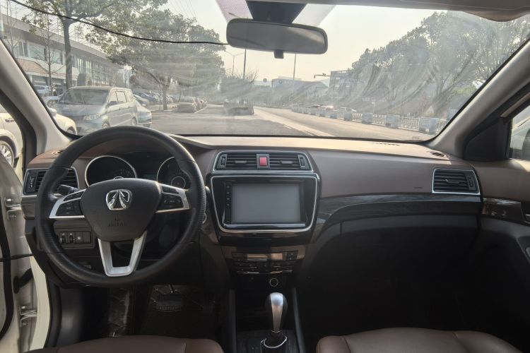 北汽威旺S50 2016款 1.5T CVT乐动豪华型中控内饰7001