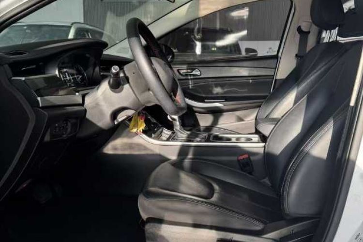 奇瑞 艾瑞泽5 2021款 PRO 1.5L CVT青春版中控内饰7003