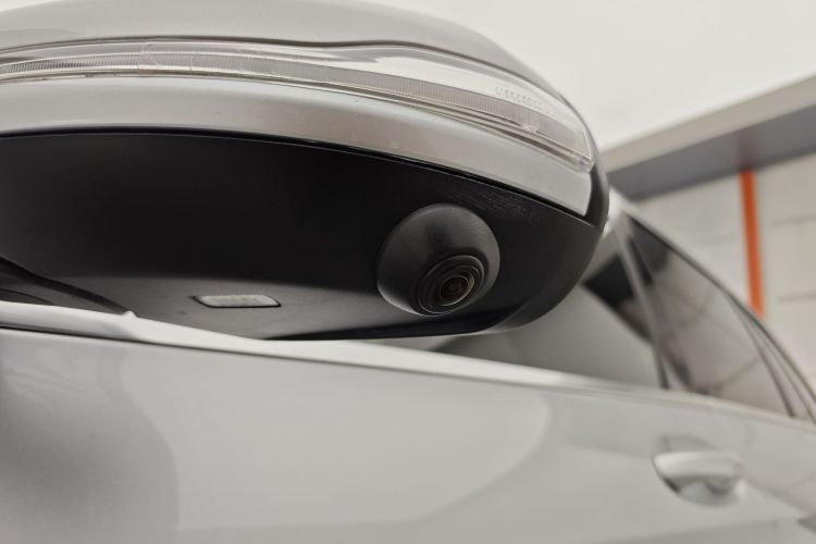 奔驰GLC 2018款 改款 GLC 260 4MATIC 动感型局部细节9010