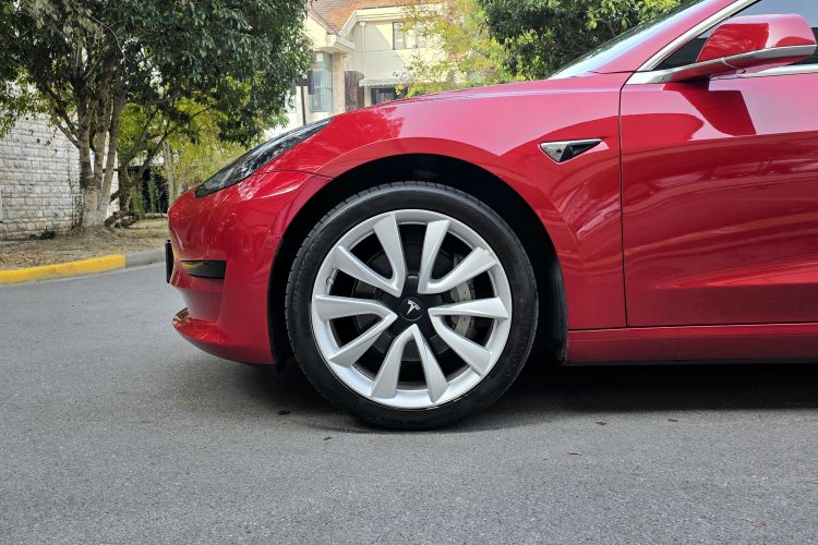 特斯拉 Model 3 2019款 标准续航后驱升级版局部细节9005