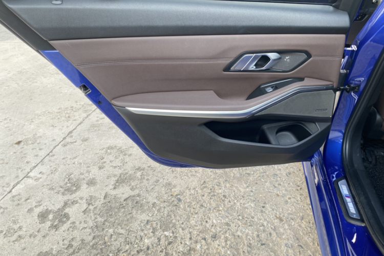 宝马3系 2020款 改款 325Li M运动曜夜套装中控内饰7006