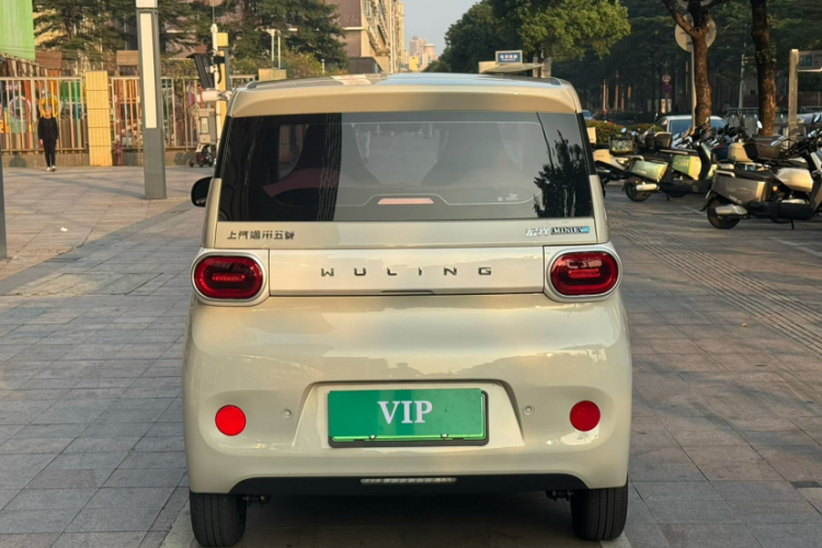 五菱汽车 宏光MINIEV 2024款 第三代 215km 青春版车身外观6005