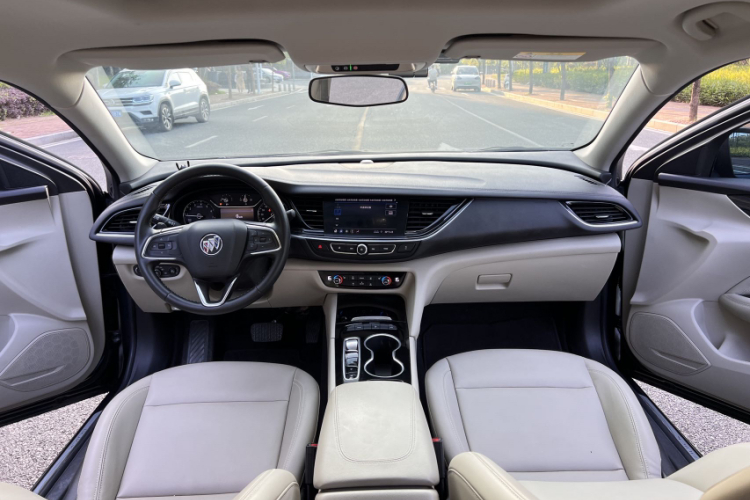 别克 君威 2020款 552T 精英型中控内饰7003