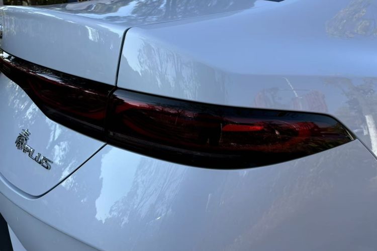 比亚迪 秦PLUS 2025款 DM-i 智驾版 55KM领先型车身外观6010