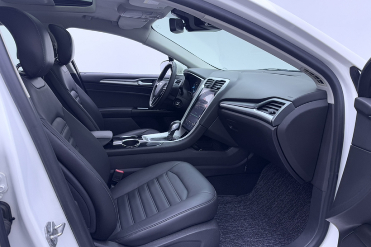 福特 蒙迪欧 2013款 1.5L GTDi180时尚型局部细节41