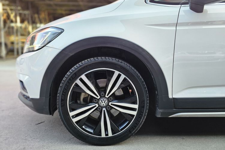 大众 2018款 途安L 280TSI DSG拓界版 7座 国V车身外观6005