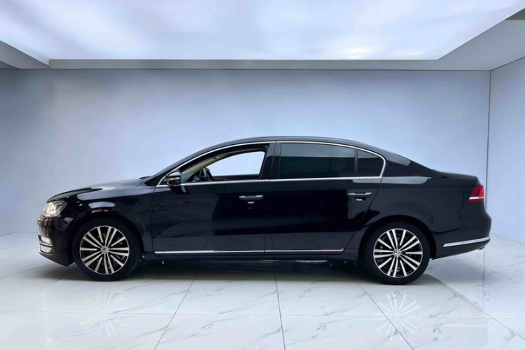 大众 迈腾 2013款 3.0FSI 旗舰型车身外观6005