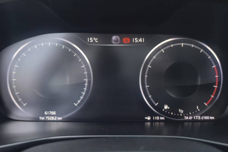 沃尔沃XC40 2020款 T4 四驱智雅运动版中控内饰7015