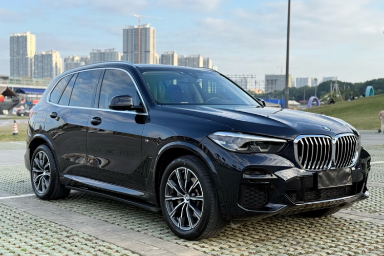 宝马X5(进口) 2022款 xDrive30i M运动套装车身外观6008