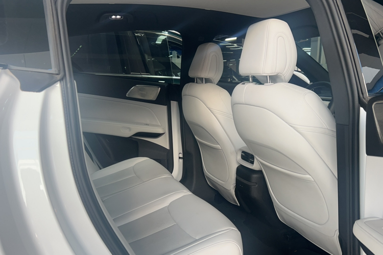 小鹏G6 2023款 580 长续航 Pro中控内饰7003