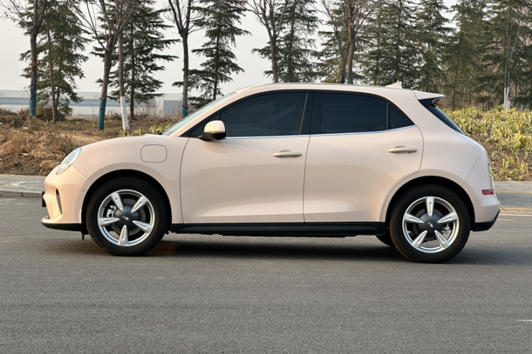 欧拉好猫 2025款 430km 尊荣型车身外观6003