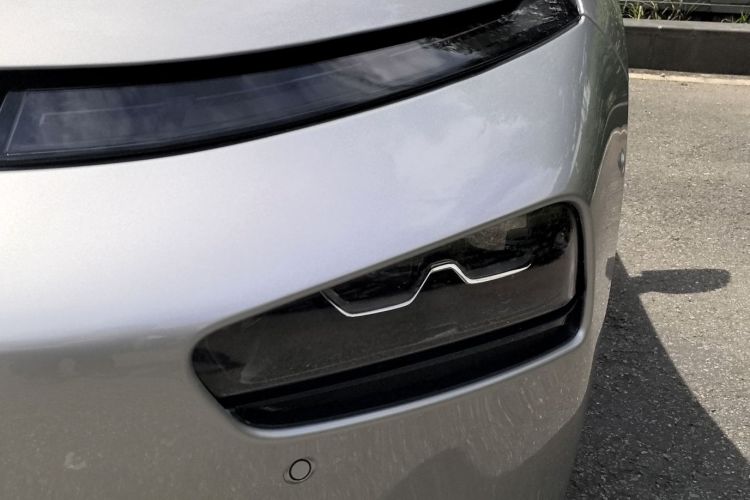 小鹏P7 2022款 625E车身外观6006