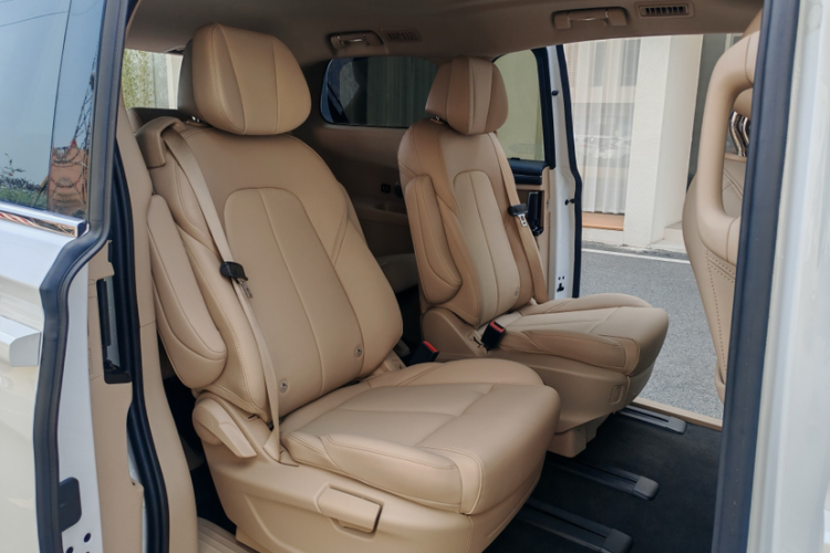 别克GL8新能源 2025款 陆尚 先享版 7座中控内饰7001