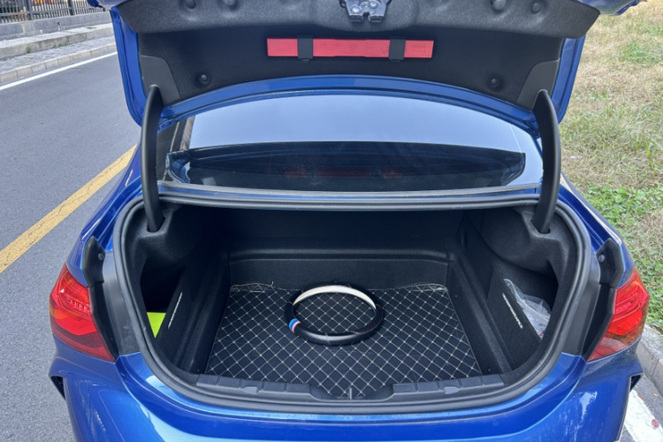 宝马1系 2020款 120i M运动套装局部细节23