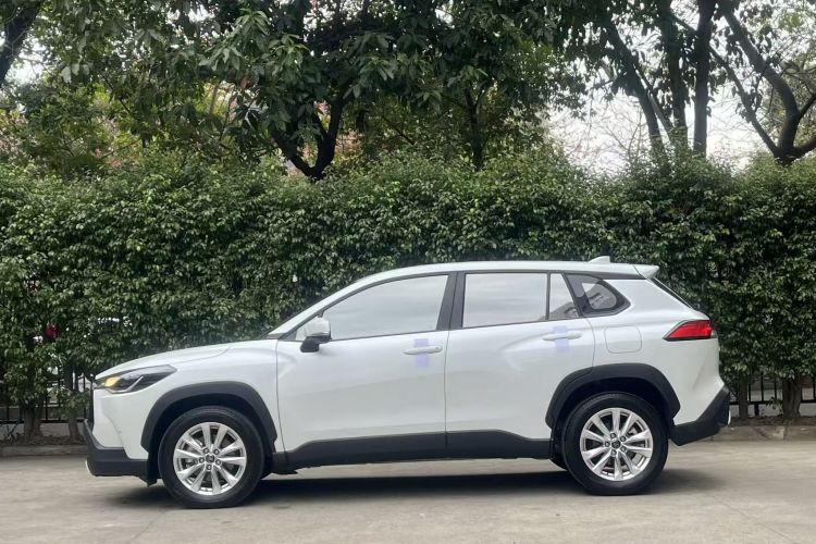 丰田 卡罗拉锐放 2023款 2.0L 先锋版车身外观6003