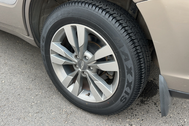 奇瑞 瑞虎3 2016款 1.6L 手动智尚版局部细节9002