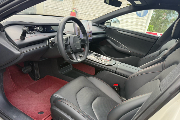 小米汽车 小米SU7 2024款 后驱超长续航高阶智驾Pro版中控内饰7003