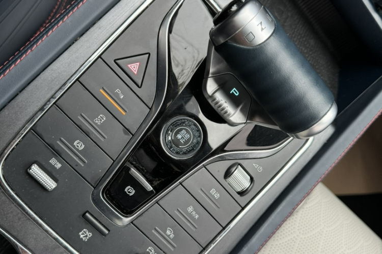 比亚迪 元PLUS 2022款 430KM 豪华型局部细节18