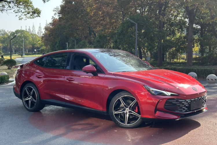 名爵 MG7 2023款 2.0T 自动Trophy+激擎耀世版车身外观6002