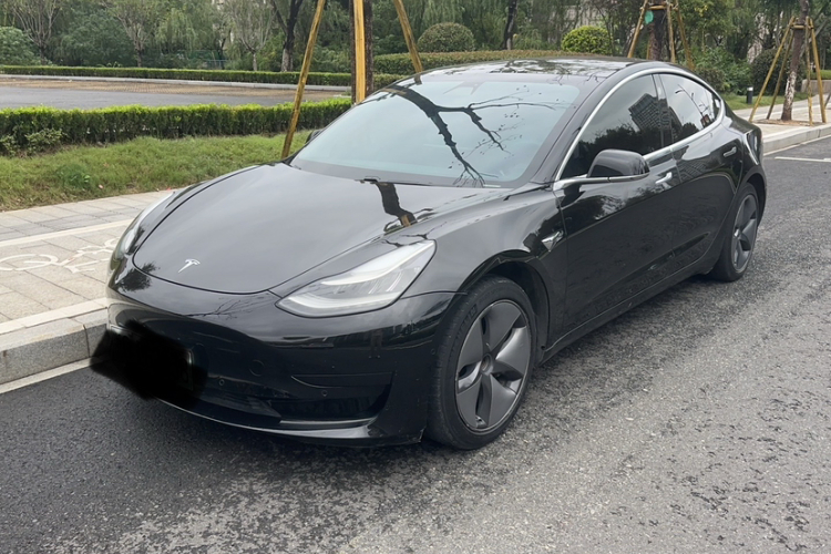 特斯拉 Model 3 2020款 改款 标准续航后驱升级版车身外观1