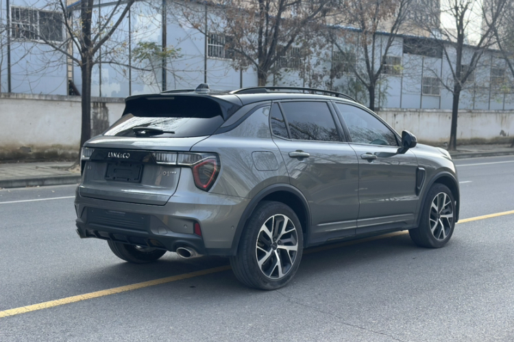 领克01 2021款 2.0TD 四驱劲Halo车身外观6006