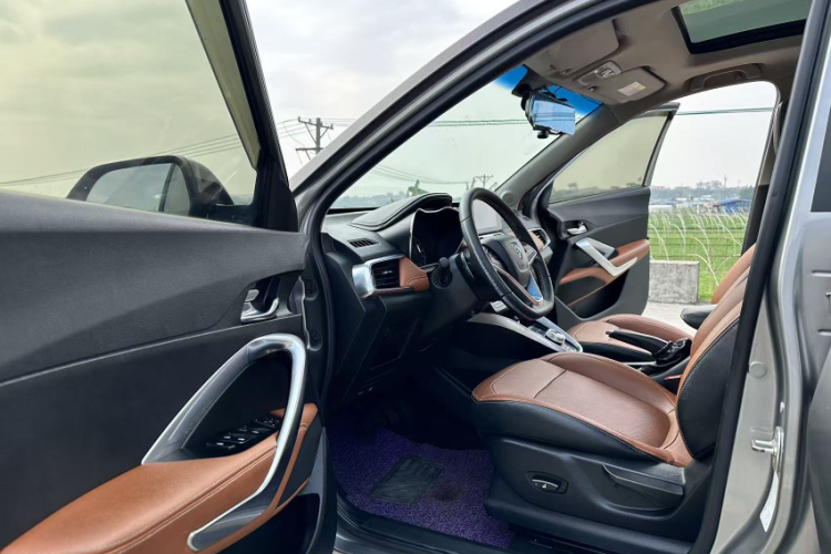 宝骏510 2017款 1.5L 自动豪华型中控内饰7010