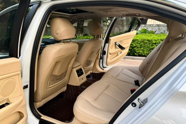 宝马3系 2016款 316Li 时尚型中控内饰7003