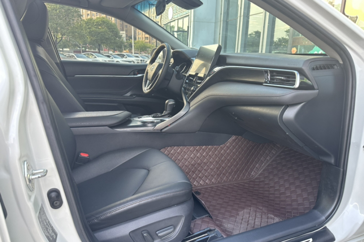 丰田 凯美瑞 2021款 2.0G 豪华版局部细节41