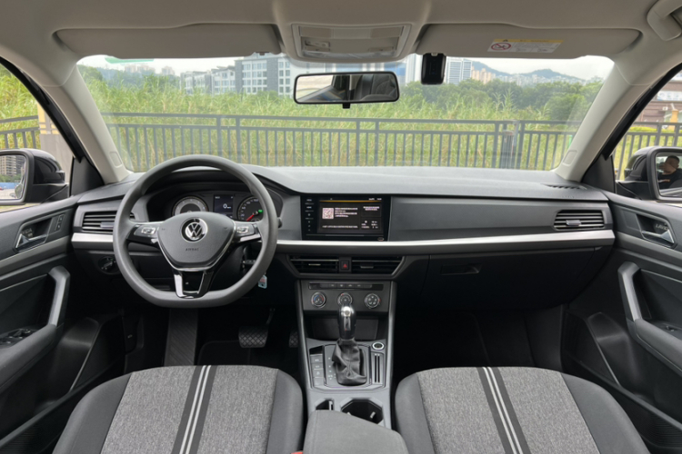 大众 朗逸 2021款 1.5L 自动风尚版中控内饰7007