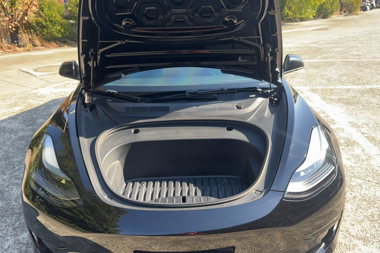 特斯拉 Model 3 2021款 标准续航后驱升级版 3D6局部细节24